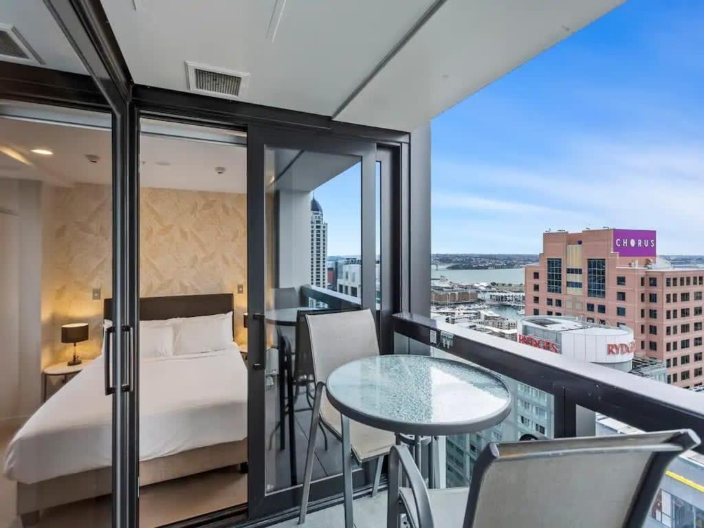 Stunning Apartment Amazing View Near Sky Tower Auckland Exteriör bild